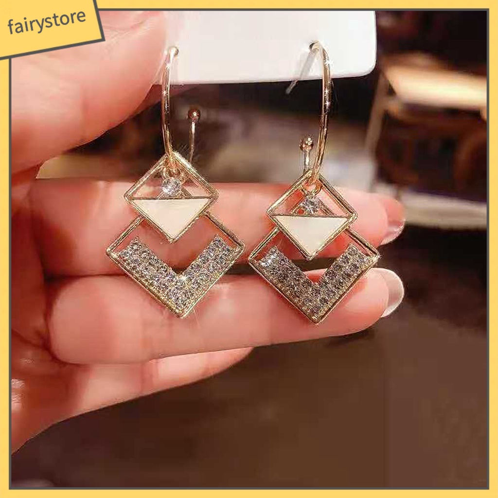 1 Đôi Bông Tai Hình Vuông Đính Đá Trang Nhã