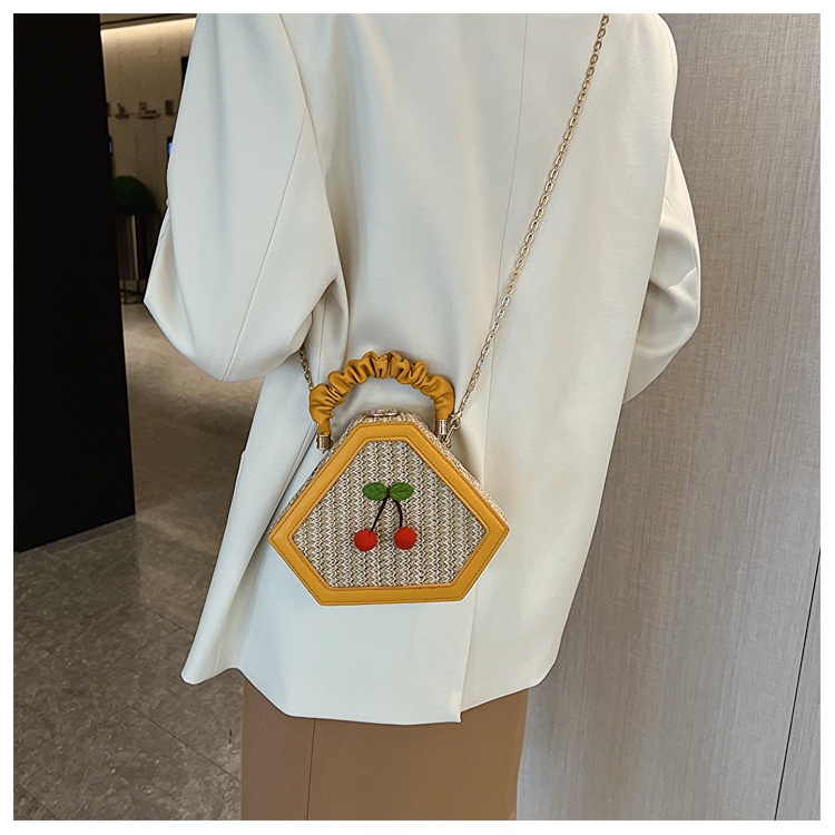 Túi Đeo JASMIN NOIR Chéo Đan Cói Hình Trái Cherry Phối Dây Xích Thời Trang Nữ
