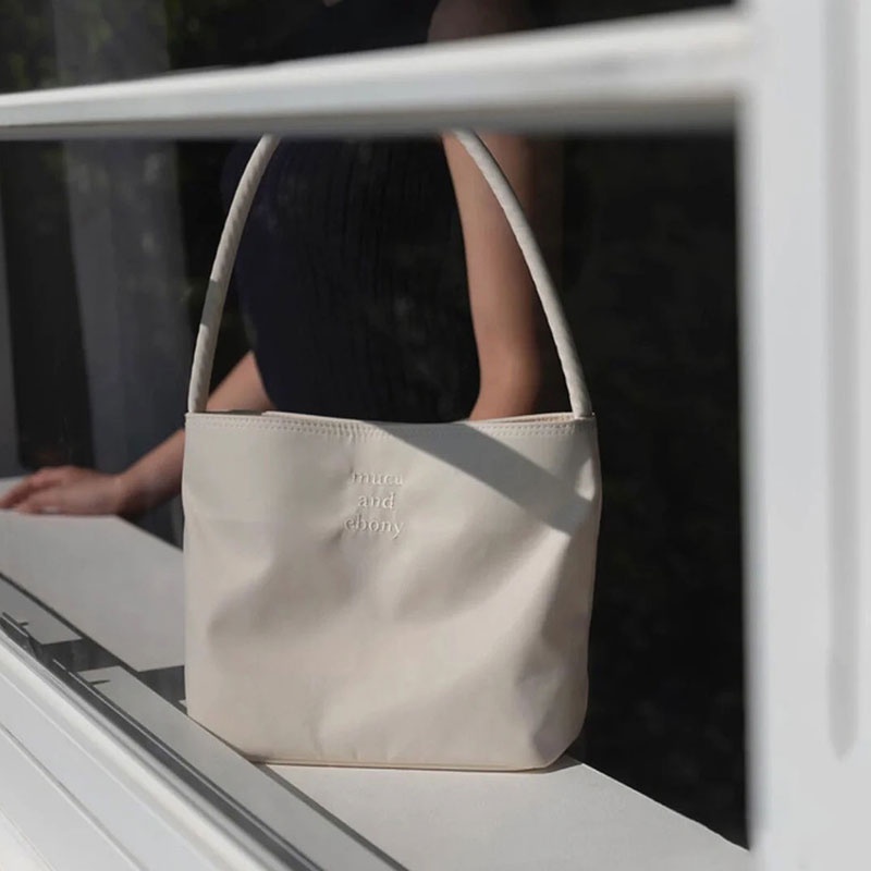 Túi Xách Bằng nylon Màu Trơn Phong Cách Hàn Quốc Cho Nữ