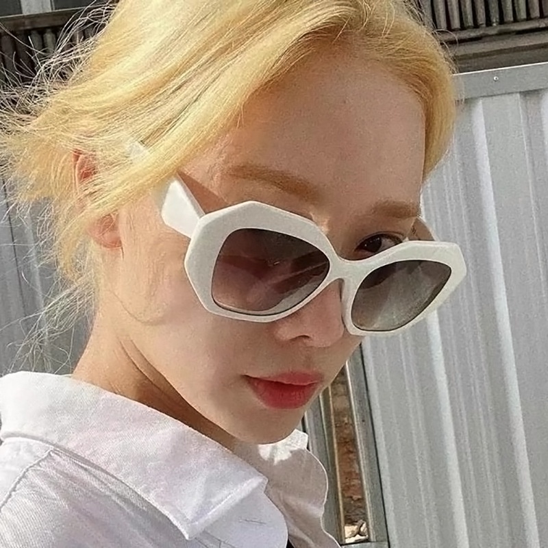 Kính Mát Gọng Vuông Thời Trang Mới Cho Nam Nữ Màu Sắc