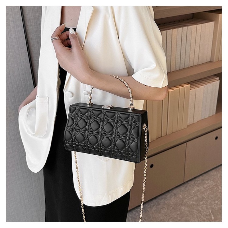 Túi Đeo Chéo Đính Kim Cương Giả Độc Đáo Thời Trang Phong Cách Retro