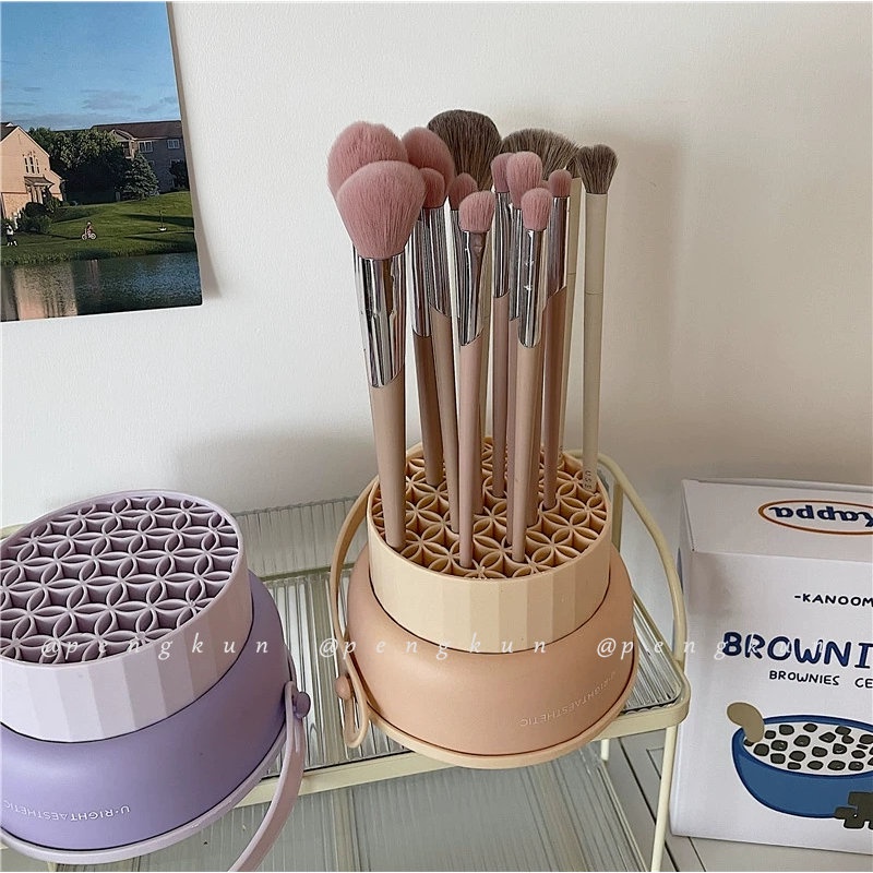 Giá Phơi Khô Cọ Trang Điểm Hình Quả Trứng Tiện Dụng