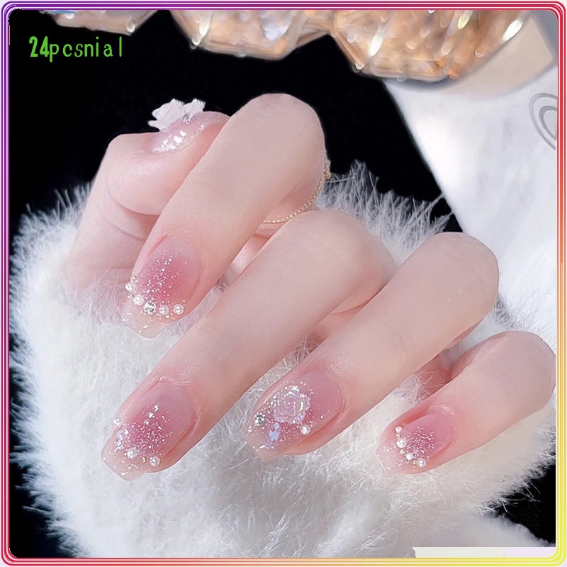 Móng Tay Giả Đính Hoa Trà Và Ngọc Trai Lãng Mạn