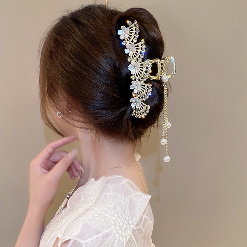 1 Kẹp Tóc Kim Loại Hình Cá Mập Đính Đá Phong Cách Vintage