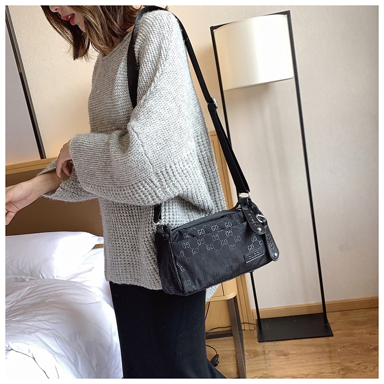 Túi Đeo Vai Bằng Vải Nylon Thiết Kế Đơn Giản Gọn Nhẹ Thời Trang Cho Nữ