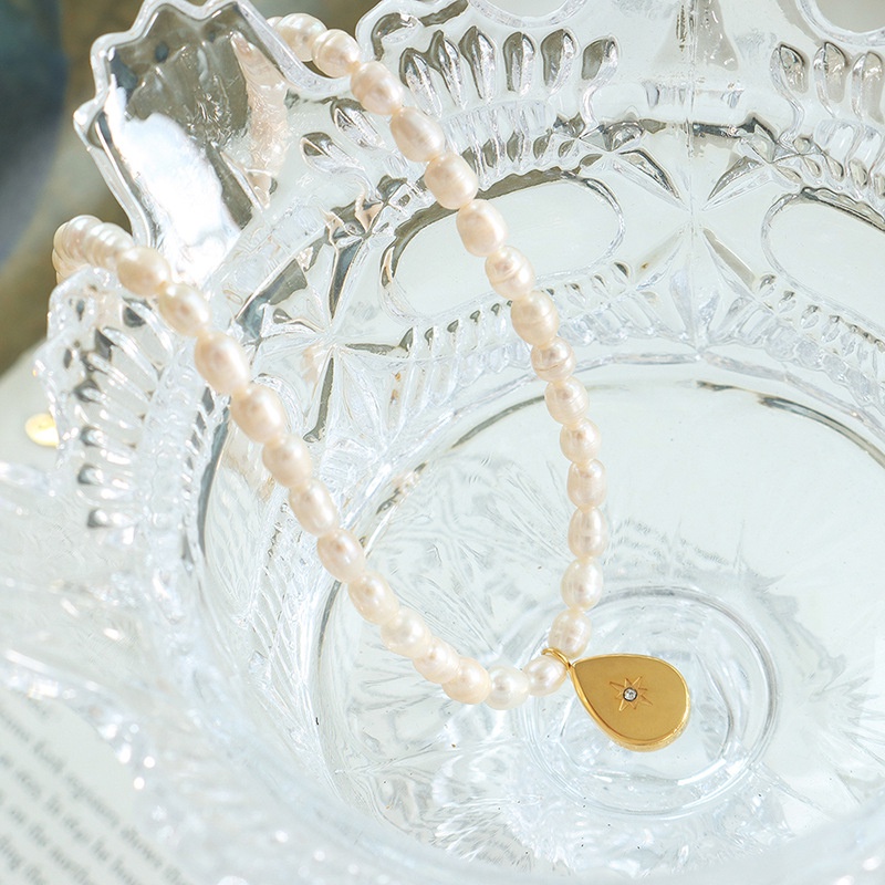 Vòng cổ Mặt Hình Giọt Nước Dát Đá Zircon Ngọc Trai Phong Cách Pháp Lãng Mạn