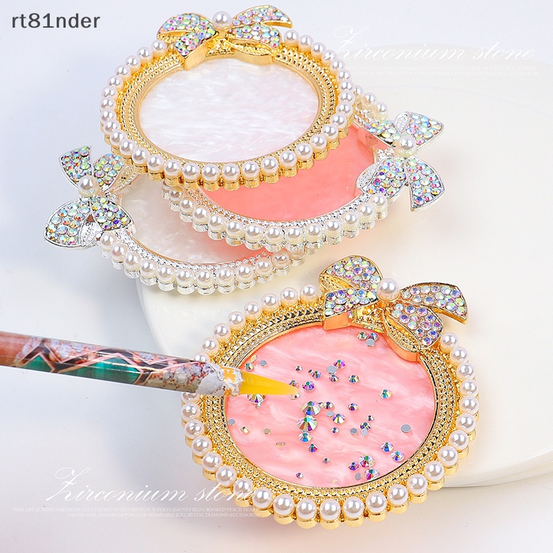 Rt 1 Giá Đỡ Trưng Bày Móng Tay Giả Bằng Nhựa Resin Phối Dây Ruy Băng Đính Ngọc Trai Dùng Trong Salon