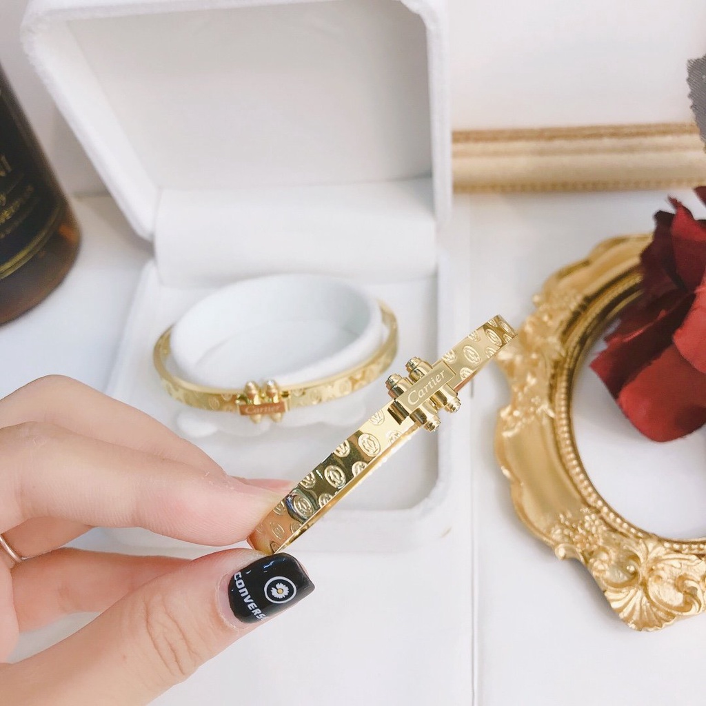 CARTIER Vòng Đeo Tay Bằng Thép Titan Chống Nước Không Gỉ Họa Tiết logo Chữ Rỗng