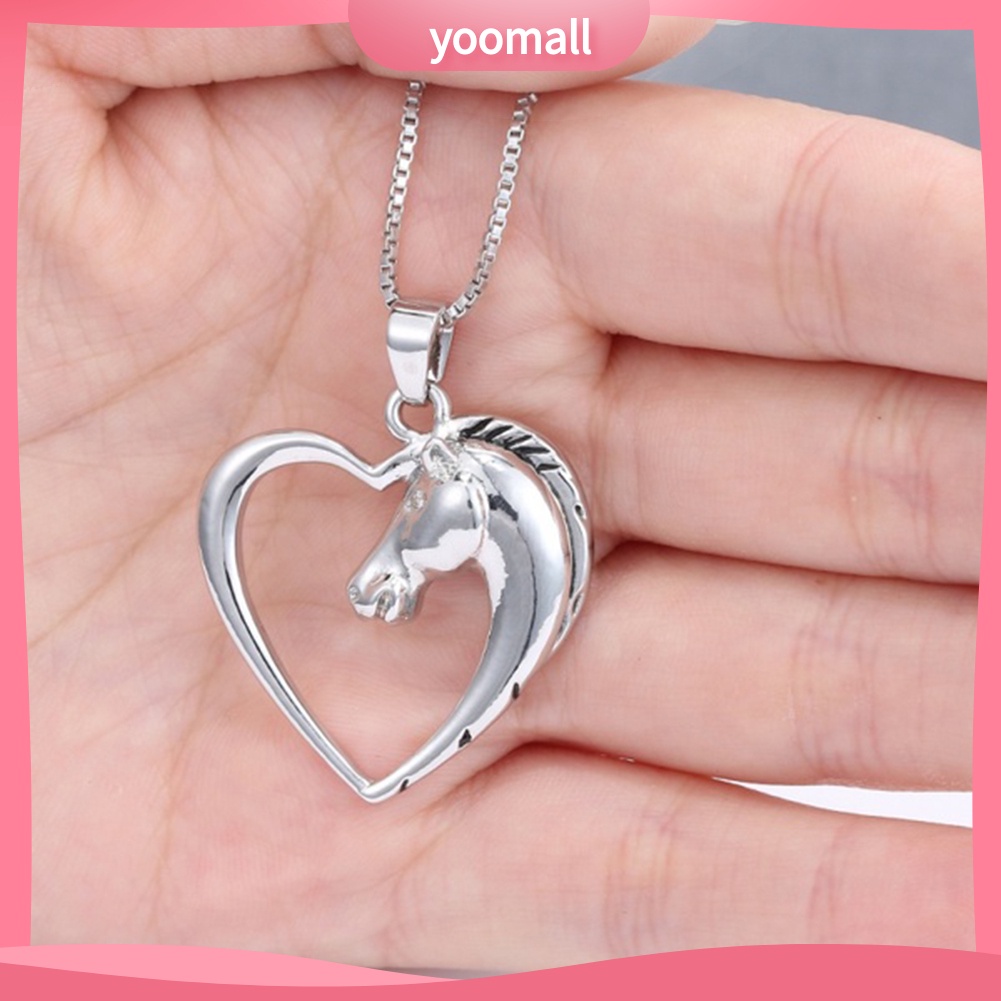 Vòng cổ Mặt Hình Đầu Ngựa Trái Tim Rỗng Thời Trang Cho Nữ