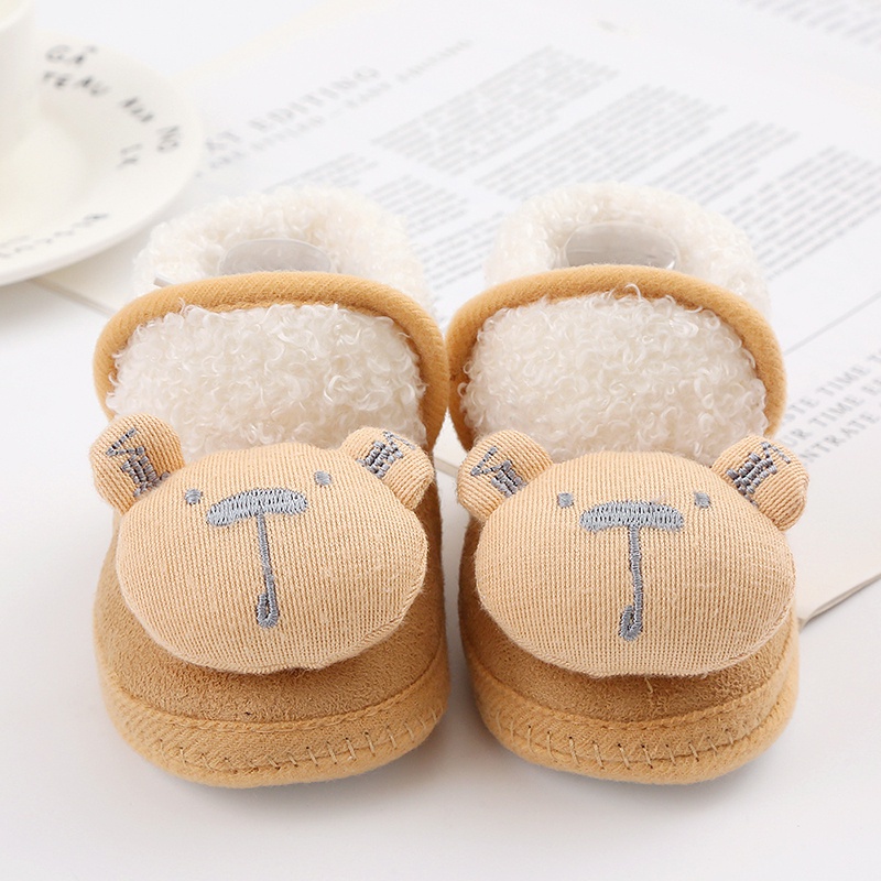 Giày Cotton Đế Mềm Chống Trượt Lót Nhung Dày Dặn In Họa Tiết Hoạt Hình Xinh Xắn Dành Cho Các Bé 0-18 Tháng Tuổi