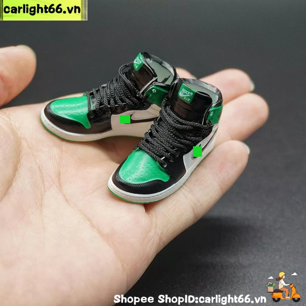 Đôi Giày Mini Tỉ Lệ 1/6 Cho Búp Bê / Mô Hình Giày Sneaker Mini