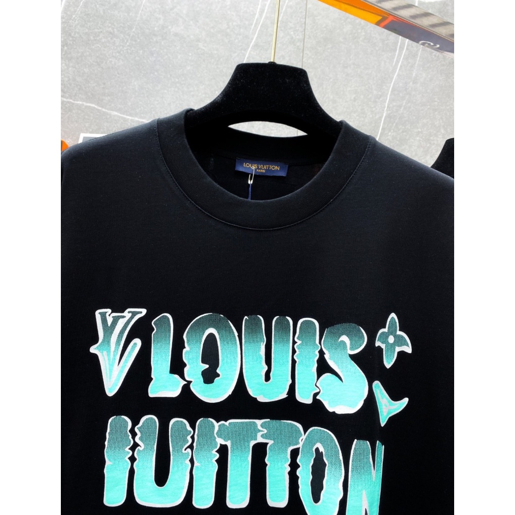 Áo Thun Nam LV Thêu Hình Chú Ngựa Siêu Đỉnh - Áo Phông LV Nam In Logo Chữ Loang Neww SS23