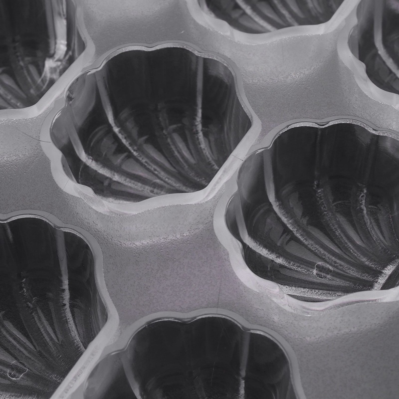 Khuôn Làm Sô Cô La / Đá / Kẹo Hình Vỏ Sò 3D Và 24 Lỗ