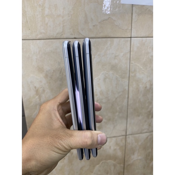 Điện thoại Sony Xperia XZ3  màn hình cong siêu đẹp