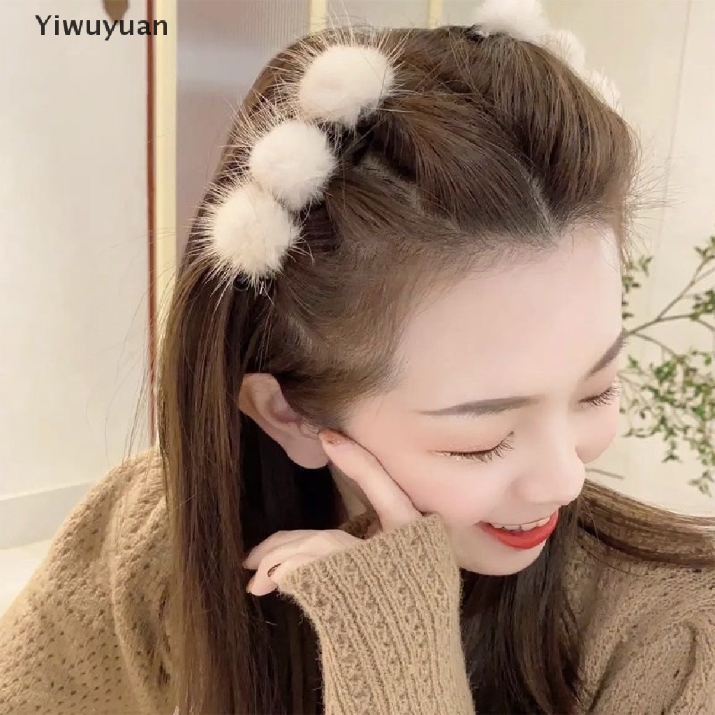 < Yiwuyuan > Kẹp Tóc Mái Phối Bóng Lông Thời Trang Thu Đông Cho Nữ