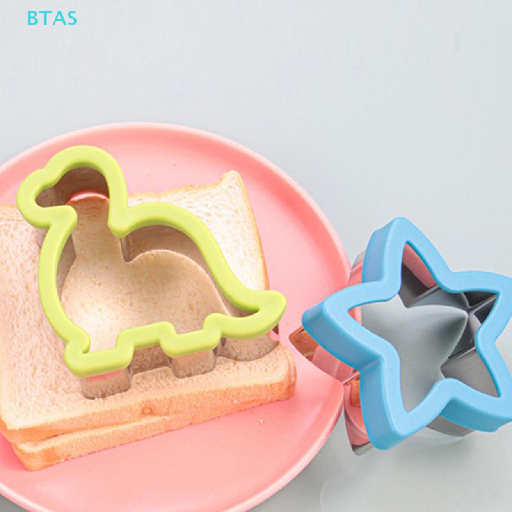 Khuôn Cắt Bánh Mì Sandwich Bằng Nhựa Và Thép Không Gỉ Hình Động Vật Hoạt Hình