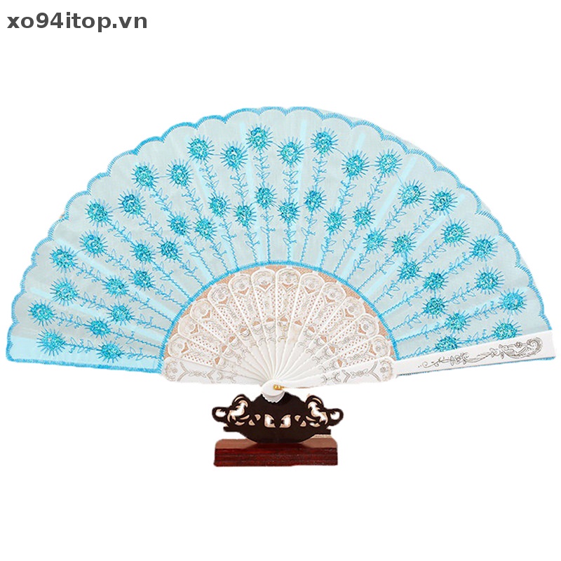 Quạt XOITOP Bằng Nhựa Họa Tiết Chim Công Đính Kim Sa Lấp Lánh Phong Cách Trung Hoa