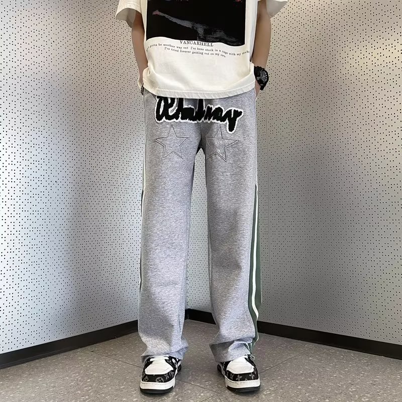 Quần Dài Ống Rộng Màu Đỏ Đen Phong Cách Retro Mỹ Cá Tính Cho Nam