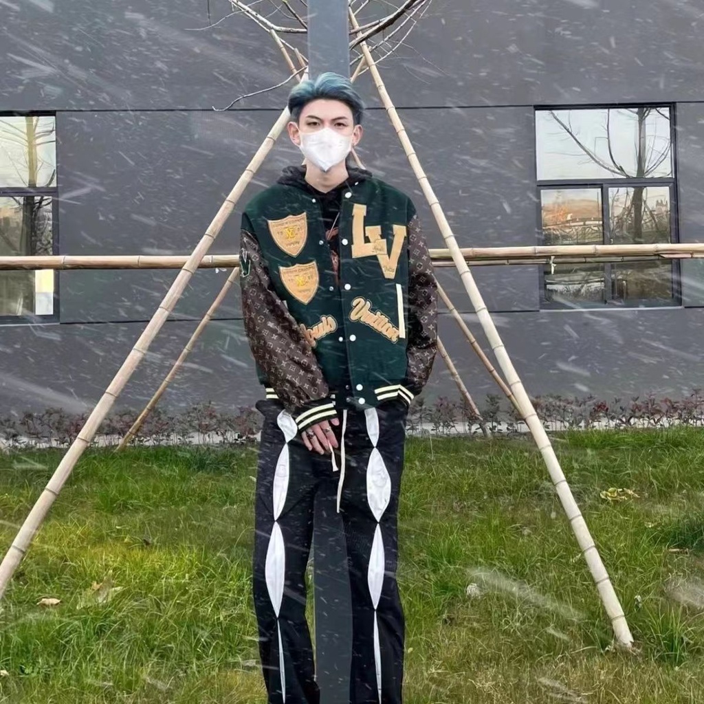 Áo Khoác Bóng Chày Louis Vuitton Thêu Logo Nhiều Màu Sắc Cá Tính Cho Nam Nữ