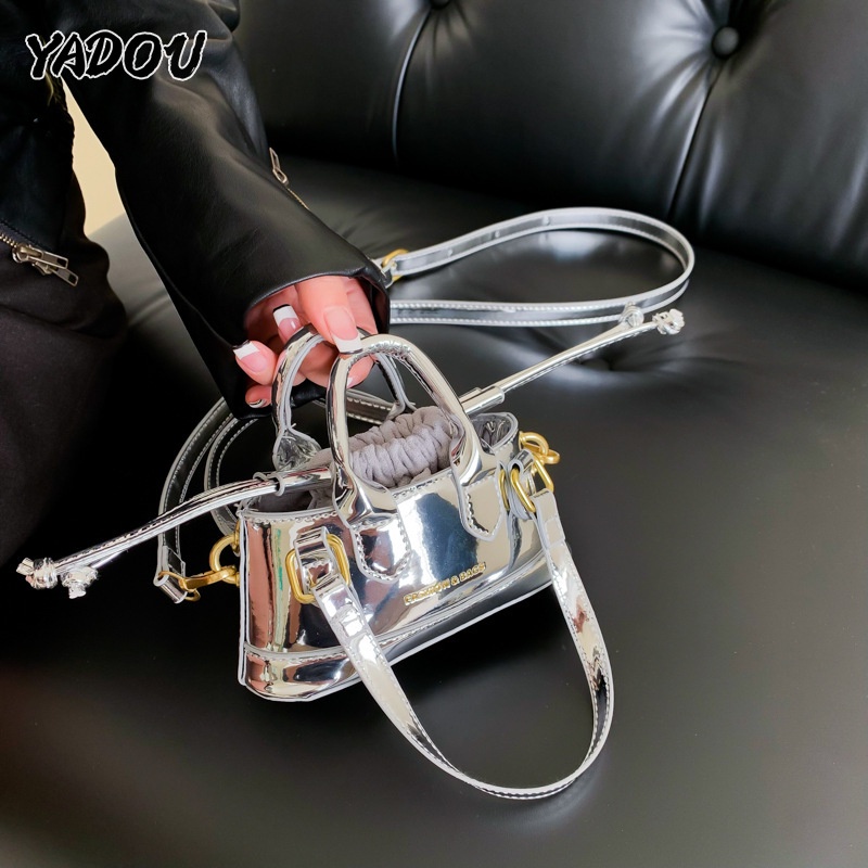 Túi Đeo Chéo Bằng Da Bóng Thời Trang 2023 Dành Cho Nữ