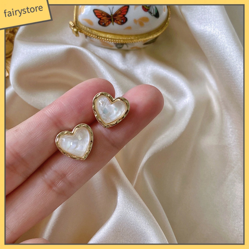 1 Đôi Bông Tai Hình Trái Tim Lấp Lánh Phong Cách Retro Dành Cho Nữ
