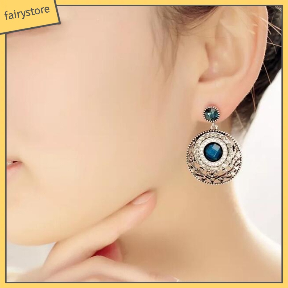 Đôi Bông Tai Hình Tròn Đính Đá Phong Cách Retro Dành Cho Nữ