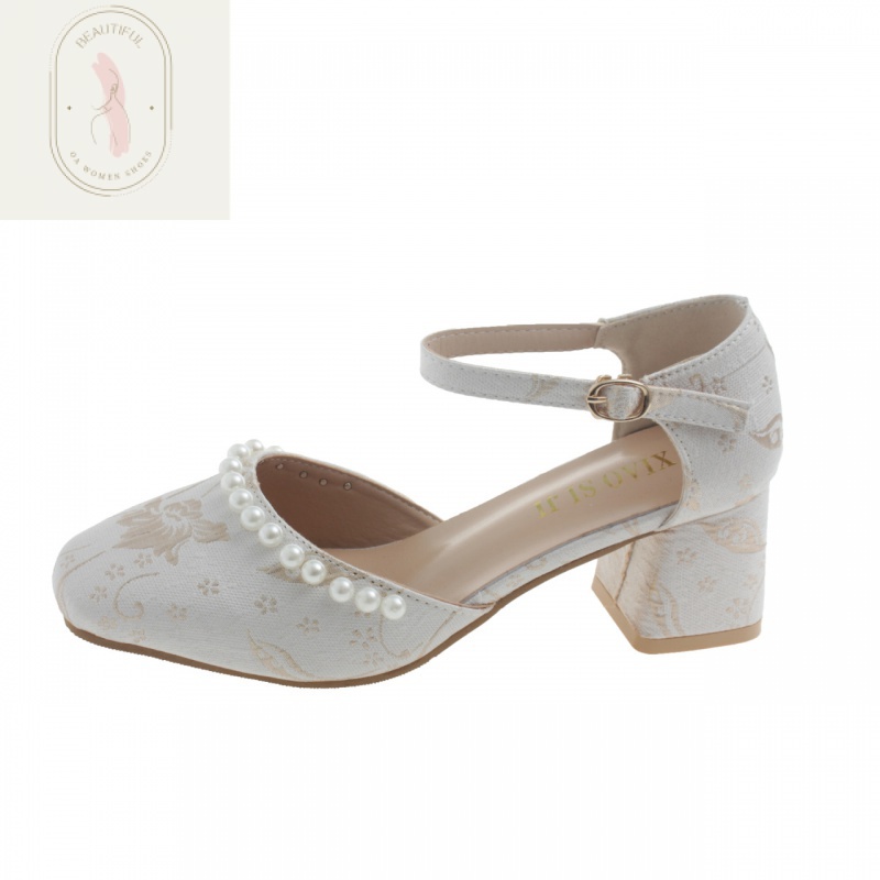 Giày Cao Gót Thêu Họa Tiết Phong Cách Retro Mẫu Mới 2023