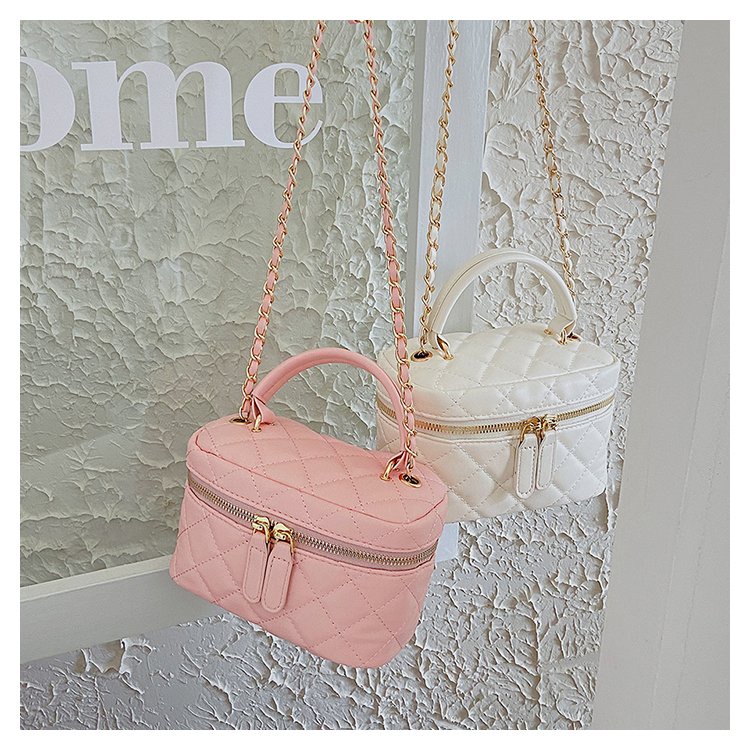 Túi Đeo Vai Đính Đá Phối Dây Xích Dễ Phối Đồ Thời Trang