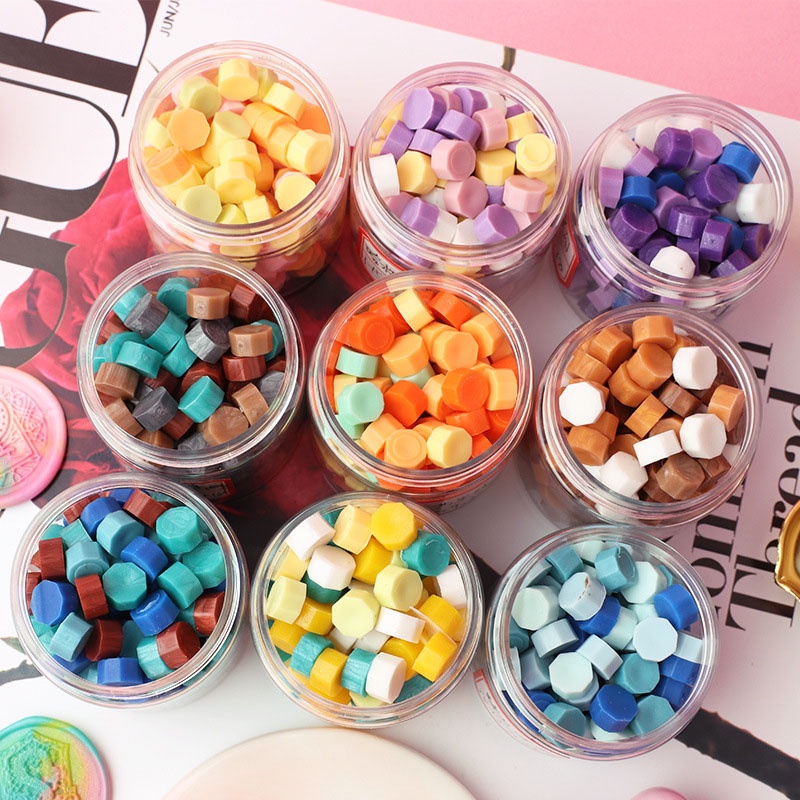 130 cái/Jar Vintage niêm phong sáp hạt đầy màu sắc chống cháy sơn niêm phong sáp hạt tem DIY tiệc cưới mời phong bì thẻ
