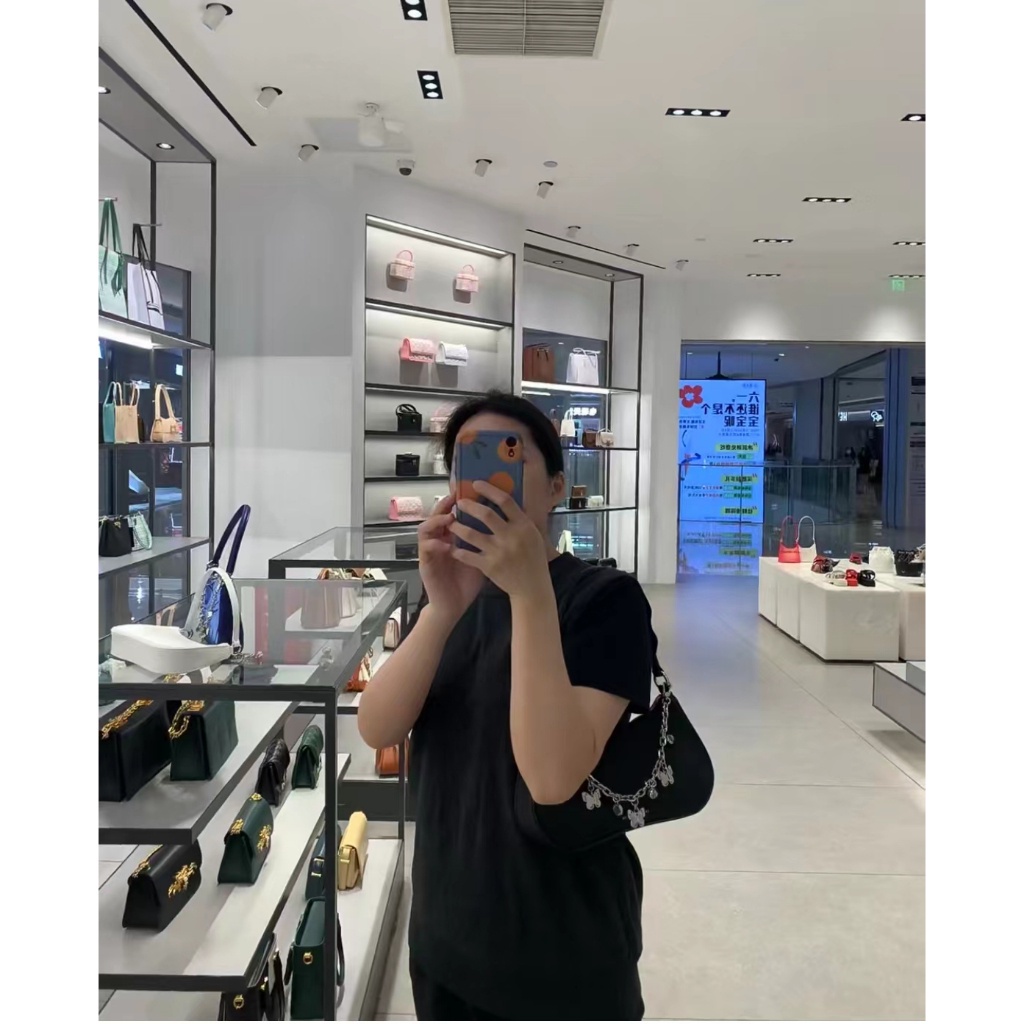 Túi Xách Thiết Kế Mới 2023 Họa Tiết Bướm Cao Cấp Thời Trang Dành Cho Nữ