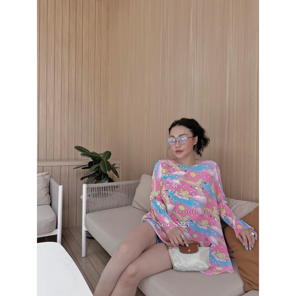 Áo dập ly hoạt hình xéo tà