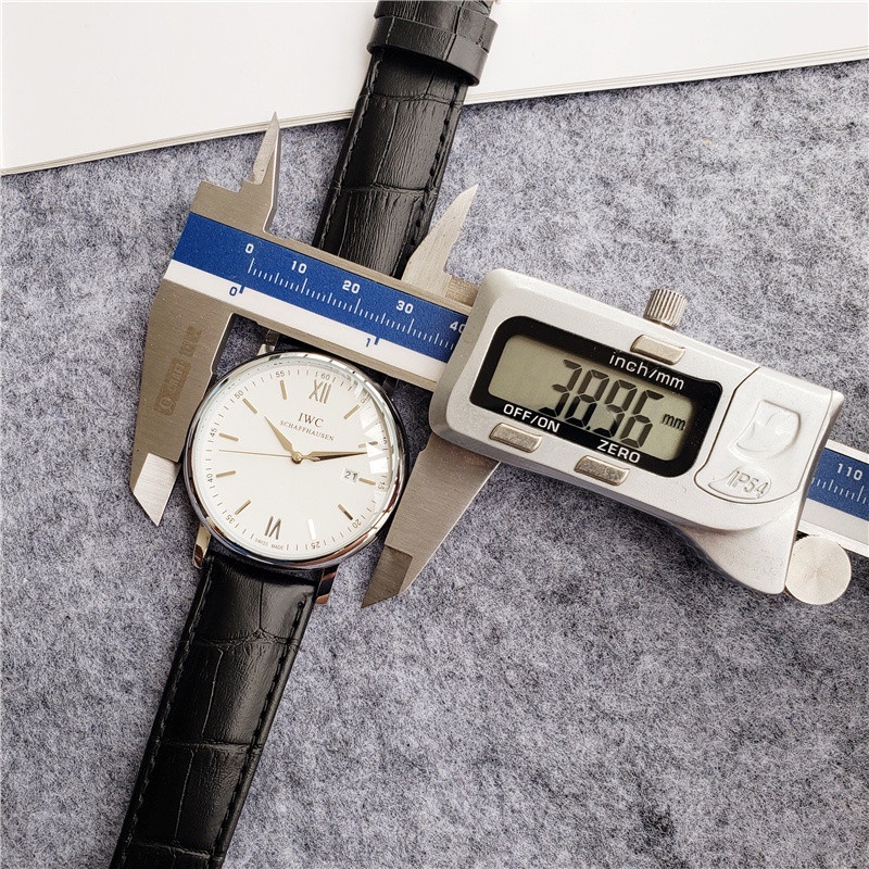 Đồng Hồ Quartz Nam Hiển Thị Ngày Dây Da 38mm