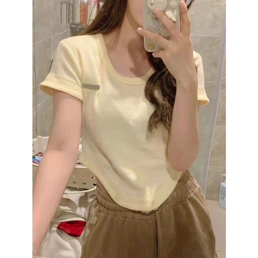 JINSHIHUI áo croptop Áo Thun nữ baby tee Thiết kế ít eo slim hottie 2023 NEW JUL0126