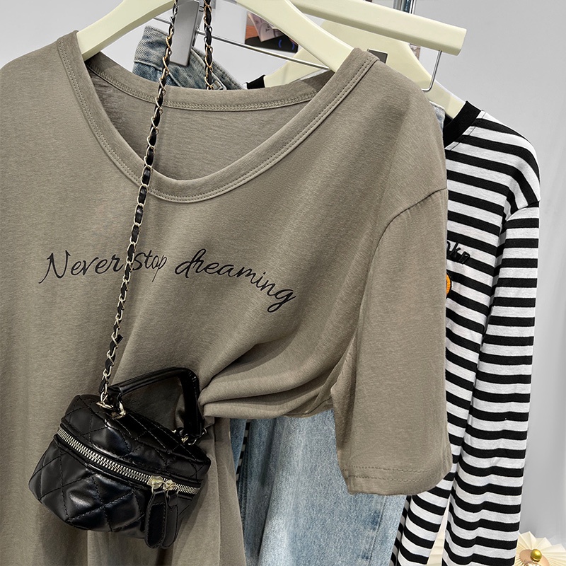 Áo Thun Nữ Ngắn Tay Cổ Chữ V in Chữ Thời Trang