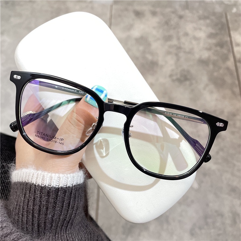 Mắt Kính Trang Điểm Trơn Bằng Titan Nguyên Chất Siêu Nhẹ Có Thể Được Trang Điểm Chống Bức Xạ Màu Xanh Dương Cho Nam Và Nữ