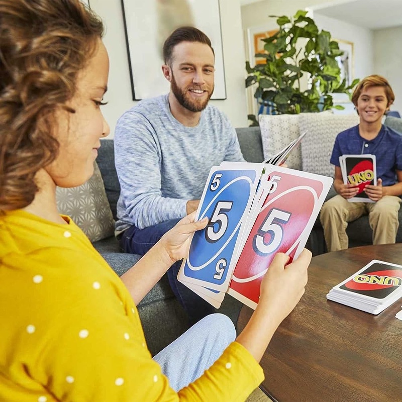 ​Giant UNO Card Game for Kids, Adults & Family Night, Oversized Cards & Customizable Wild Cards for 2-10 Players