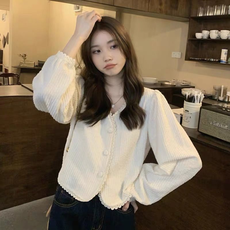 Yuyureal beautiful vintage v-neck long-sleeved shirt
