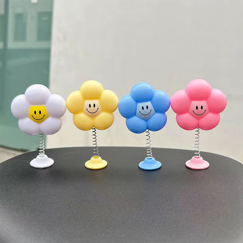 Bông hoa gắn mũ bảo hiểm cute, độc, lạ,Trang Trí Nón Bảo Hiểm Siêu Xinh Xắn JP4