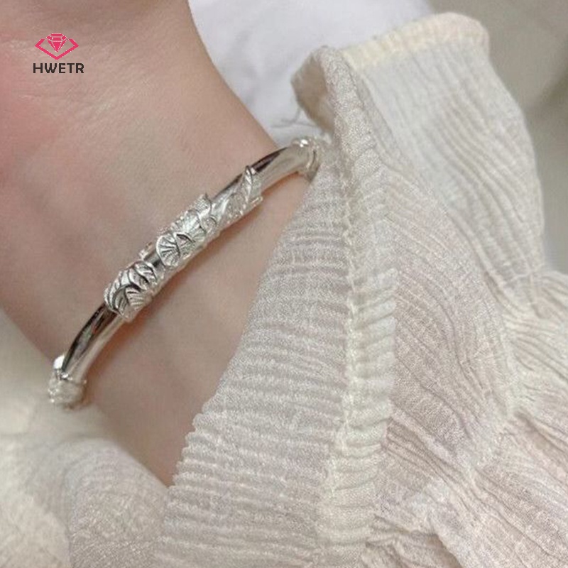 Hwetr 1pc silver women's full-blown flowers bracelet tinh tế và nhẹ mở vòng tay có thể điều chỉnh rắn vòng tay thời trang trang sức bạc mới