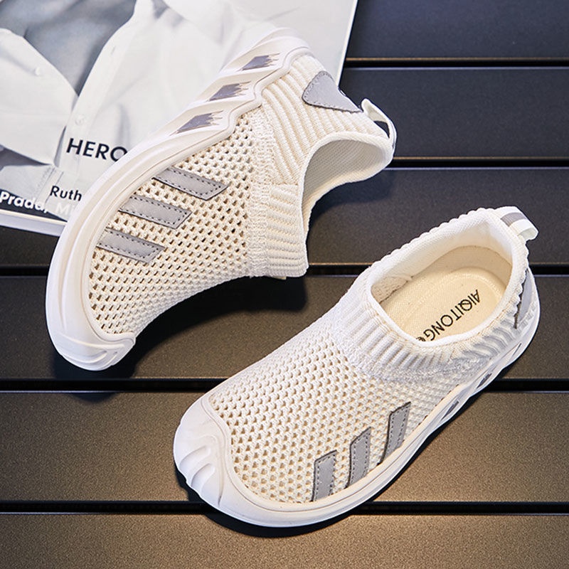 Giày Thể Thao Đế Mềm Phối Lưới Mỏng Thoáng Khí Thời Trang Xuân Hè 2023 Cho Bé