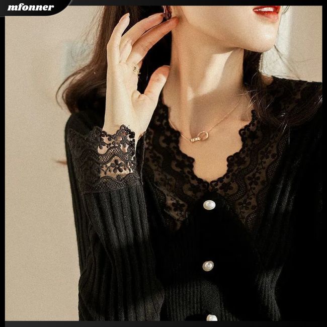 Áo Dệt Kim Nữ Tay Dài Cổ Chữ V Phối Ren Màu Trơn Thời Trang