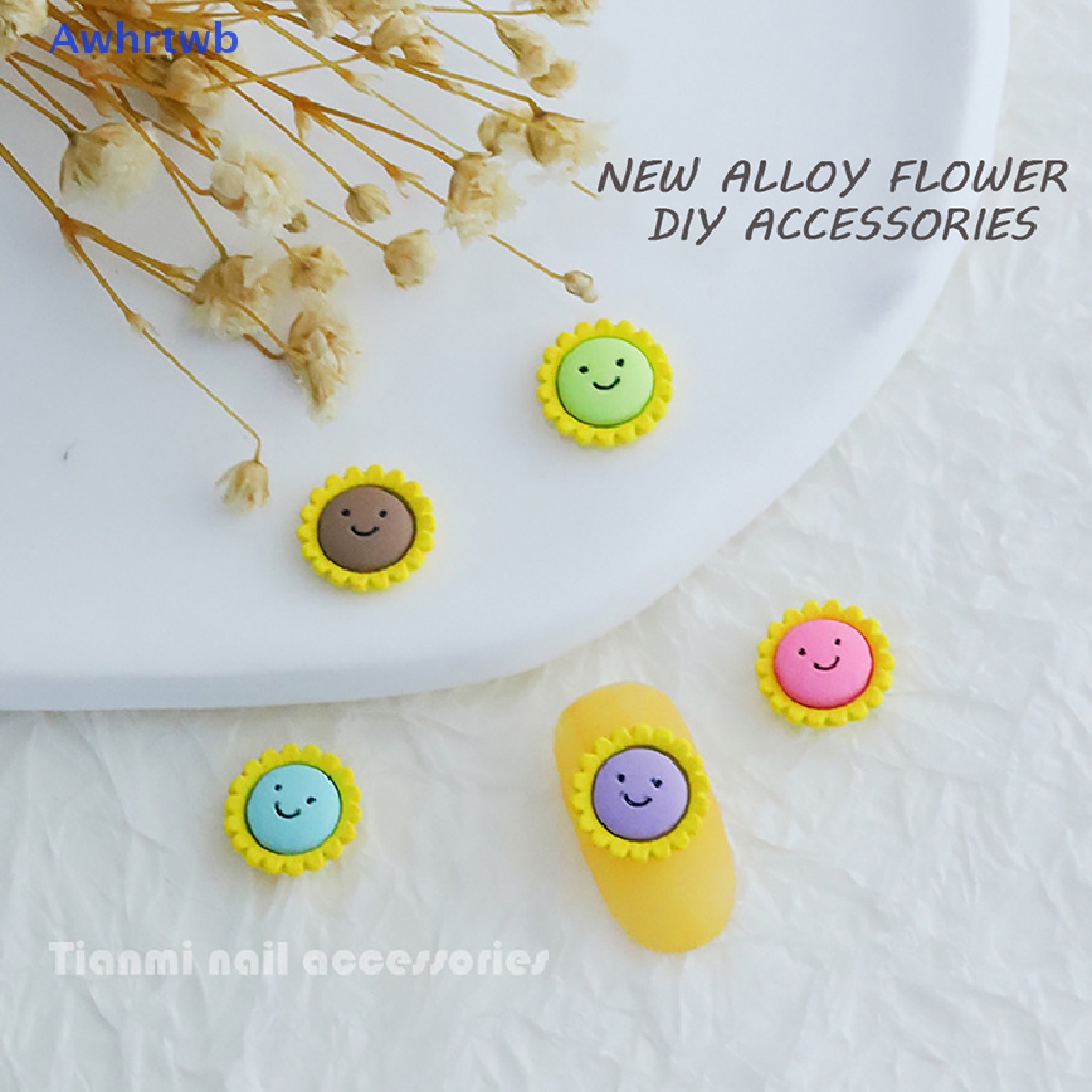 Set 50 Phụ Kiện Trang Trí Móng Tay Hình Hoa Hướng Dương Chất Liệu Hợp Kim Mới
