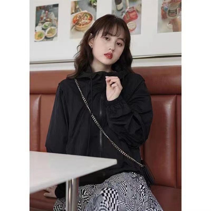 Áo Khoác Mỏng Có Mũ Trùm Đầu Thoáng Khí Phong Cách Mới Mùa Hè Cho Nữ