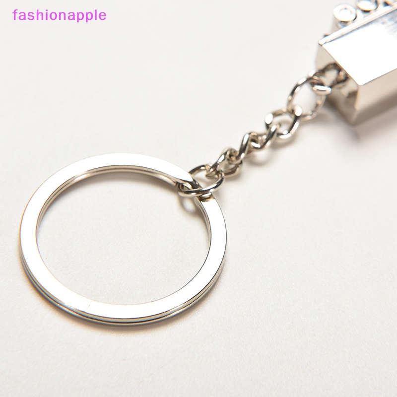 Móc Khóa Kim Loại Mini Hình Xe Tải 3D Dễ Thương