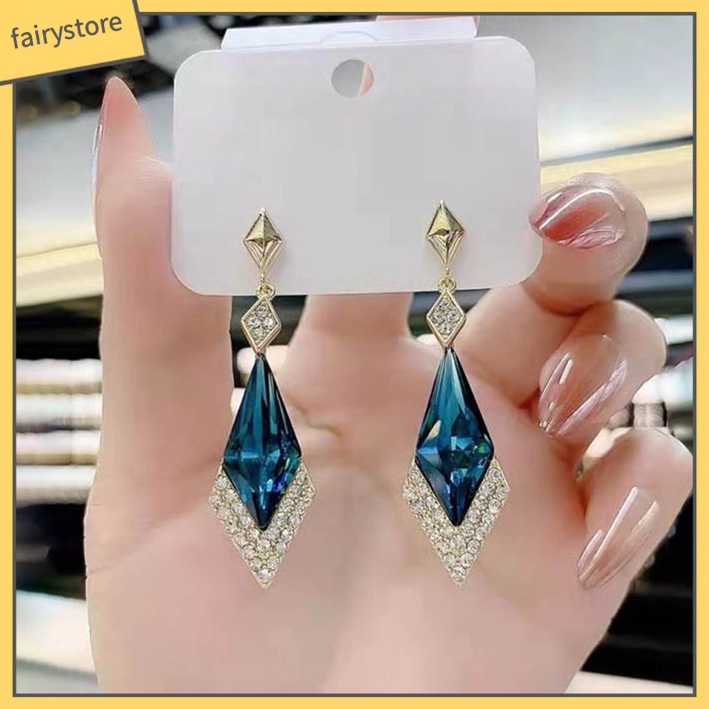 1 Đôi Bông Tai Đính Đá Lấp Lánh Trọng Lượng Nhẹ Dành Cho Nữ