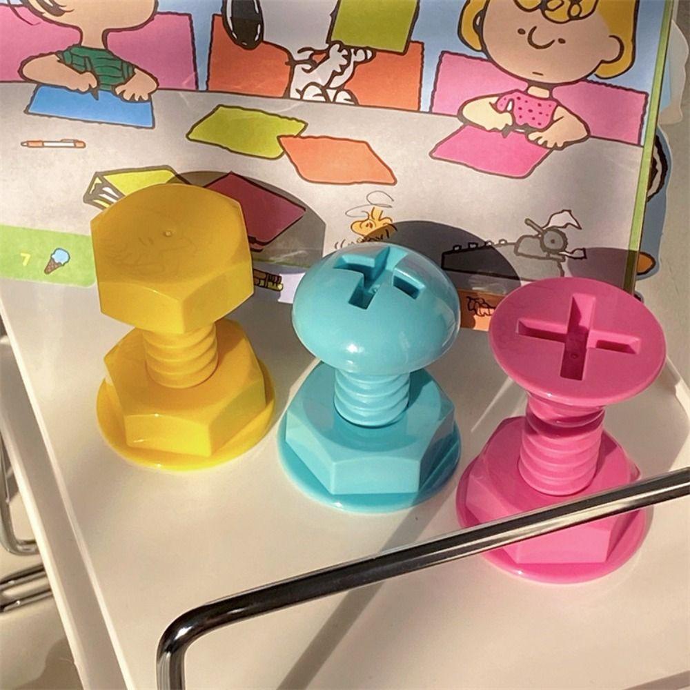 Set 3 Móc Treo Đồ Hình Ốc Vít Gắn Tường Bằng Nhựa Không Đục Lỗ