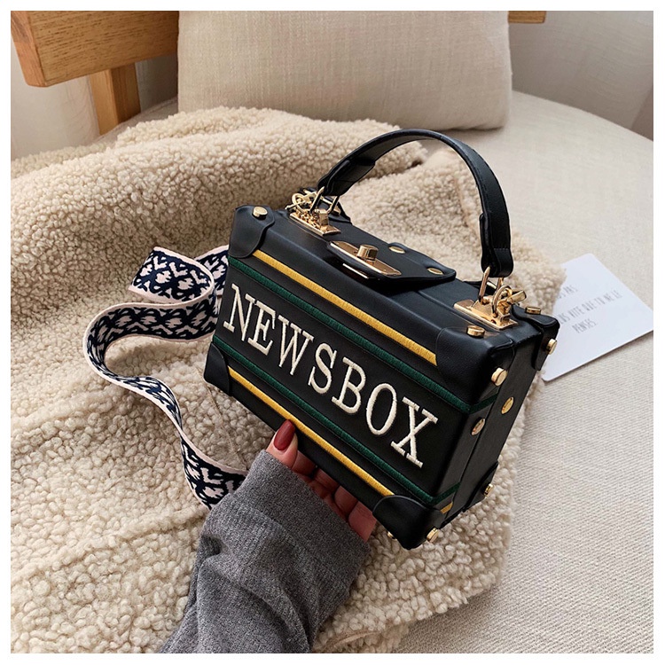 Túi Đeo Chéo Vai Thêu Chữ Thời Trang Mới Nhất 2023 Dành Cho Nữ