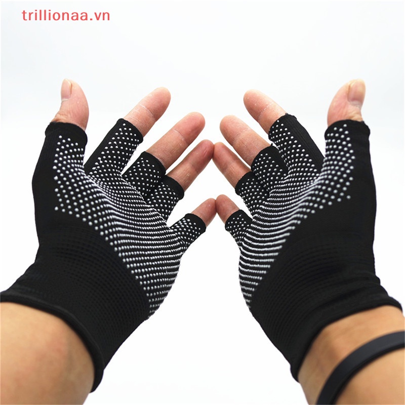Găng Tay Thể Thao Hở Ngón Chuyên Dụng Dành Cho Nam Và Nữ