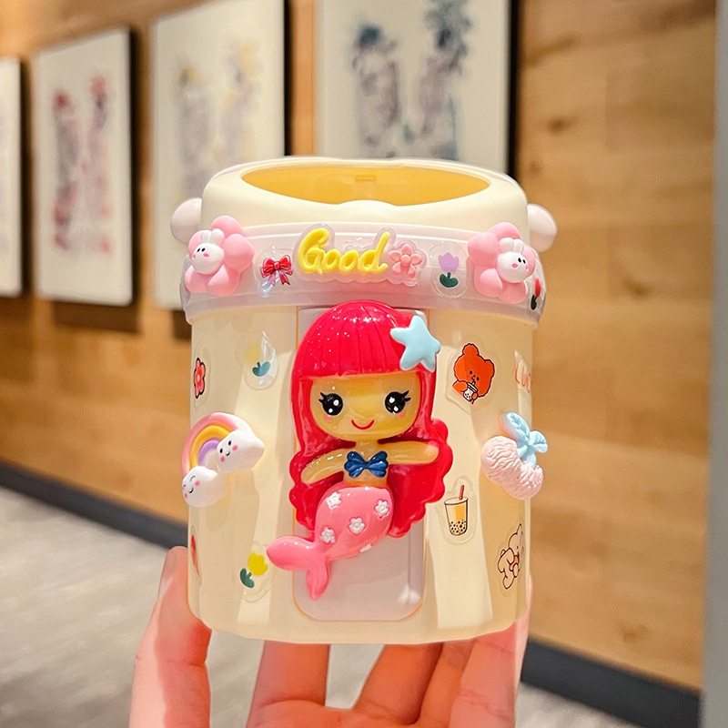 Ống Đựng Bút Để Bàn Họa Tiết Hoạt Hình Dễ Thương Cho Học Sinh