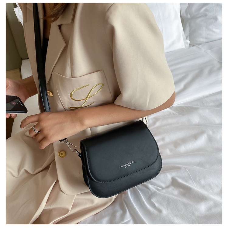 Túi đeo chéo vai dễ thương túi yên ngựa túi đeo chéo nữ